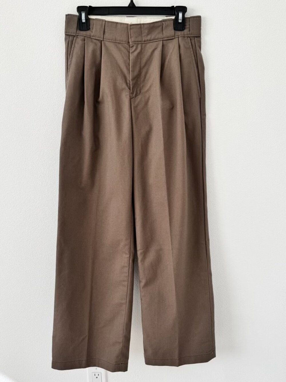 NEW Dickies Loose Fit Light Brown Pleated Work Pants